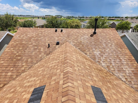 Roof Cleaning vs. Full Roof Replacement: What Central Florida Homeowners Should Know